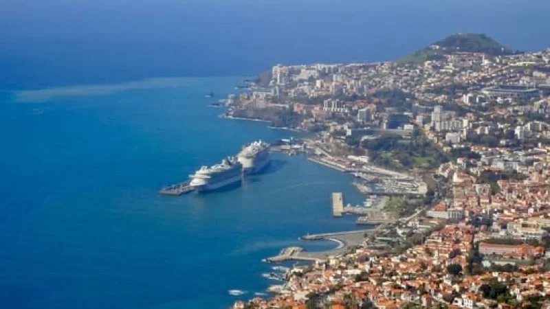 Funchal Harbor & Ocean Terminal live webcam preview