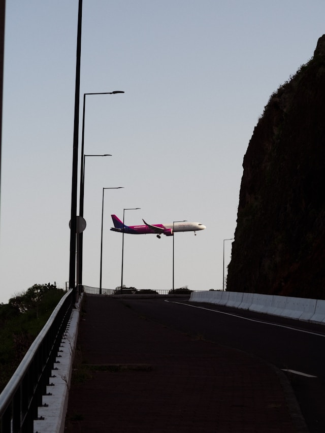Live Cam: Madeira Airport (CR7) Runway | Santa Cruz thumbnail