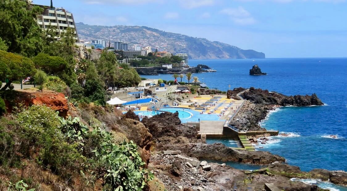 Live Cam: Ponta Gorda Beach Complex | Funchal thumbnail