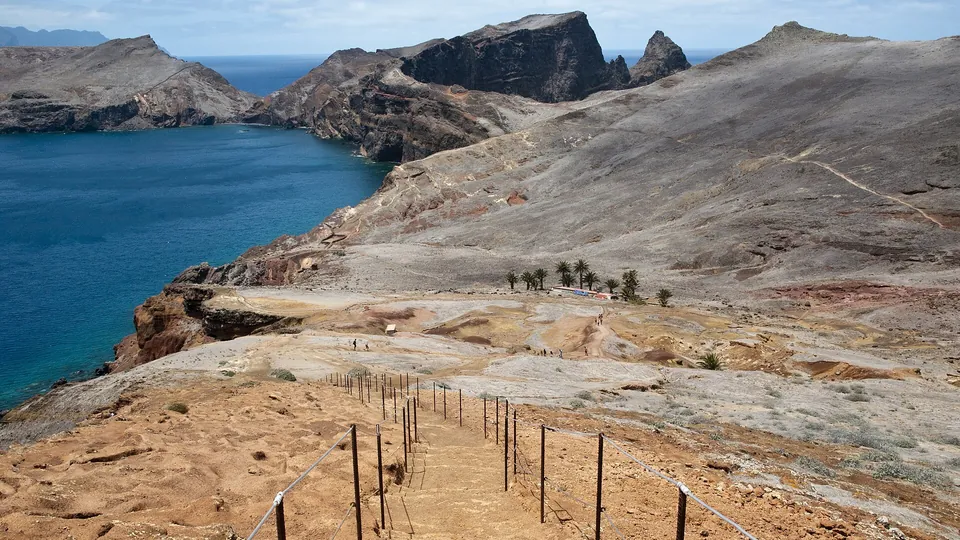 PR8 Vereda da Ponta de São Lourenço, Madeira. Photo: cudi, CC BY 2.0, via Wikimedia Commons.